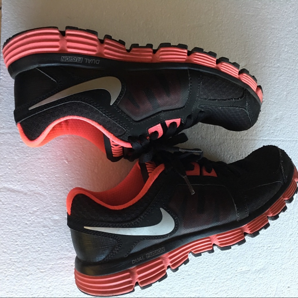 Nike dual fusion ST2💕👌